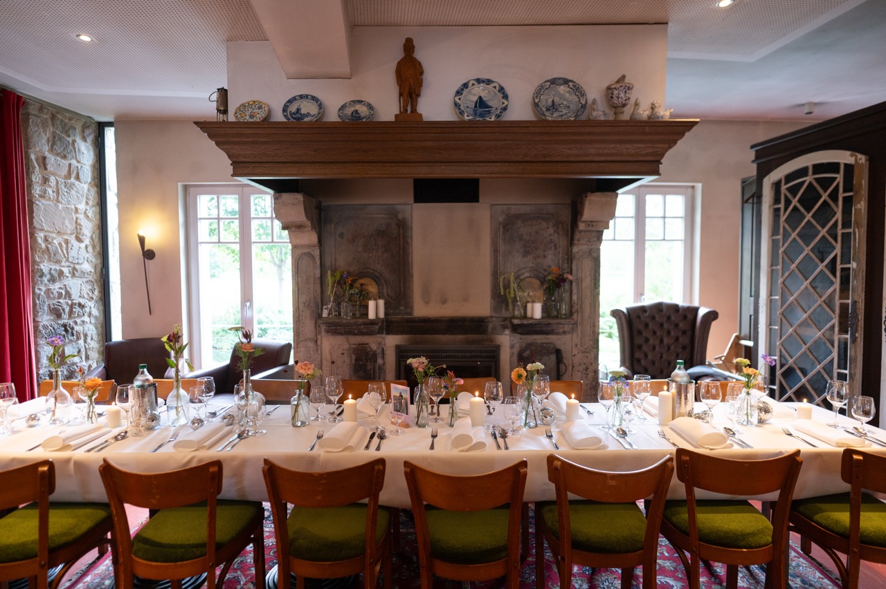 Echte Hochzeitsinspiration im Ricordo Lüdinghausen – Hochzeitslocation mit Garten, Fluss und einzigartigem Ambiente.